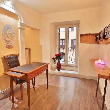 Grottini Luxury Suites ~ Pantheon ローマ エクステリア 写真