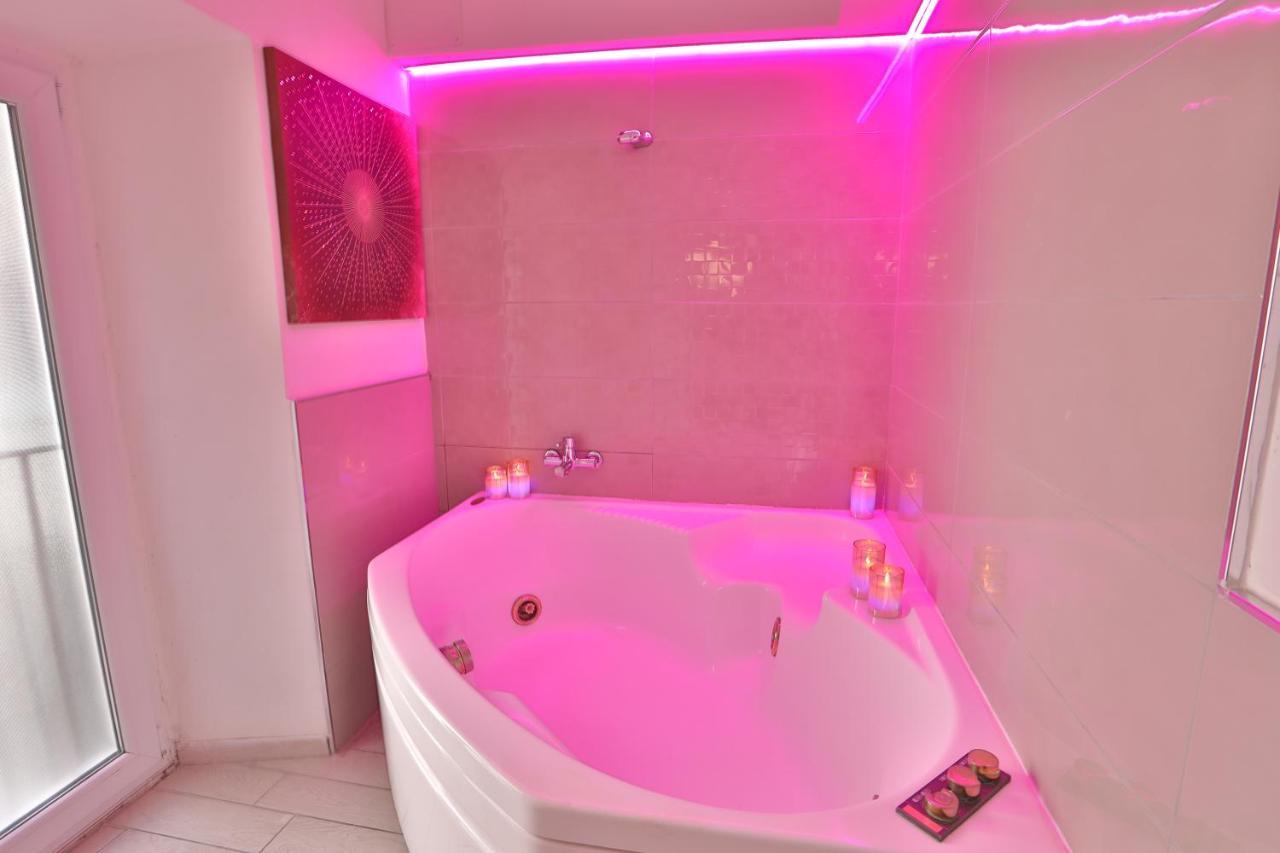 Grottini Luxury Suites ~ Pantheon ローマ エクステリア 写真