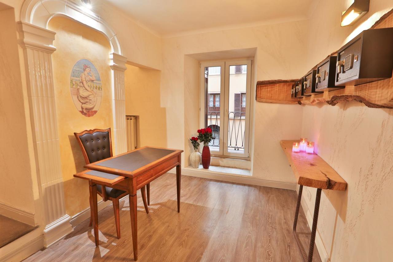 Grottini Luxury Suites ~ Pantheon ローマ エクステリア 写真